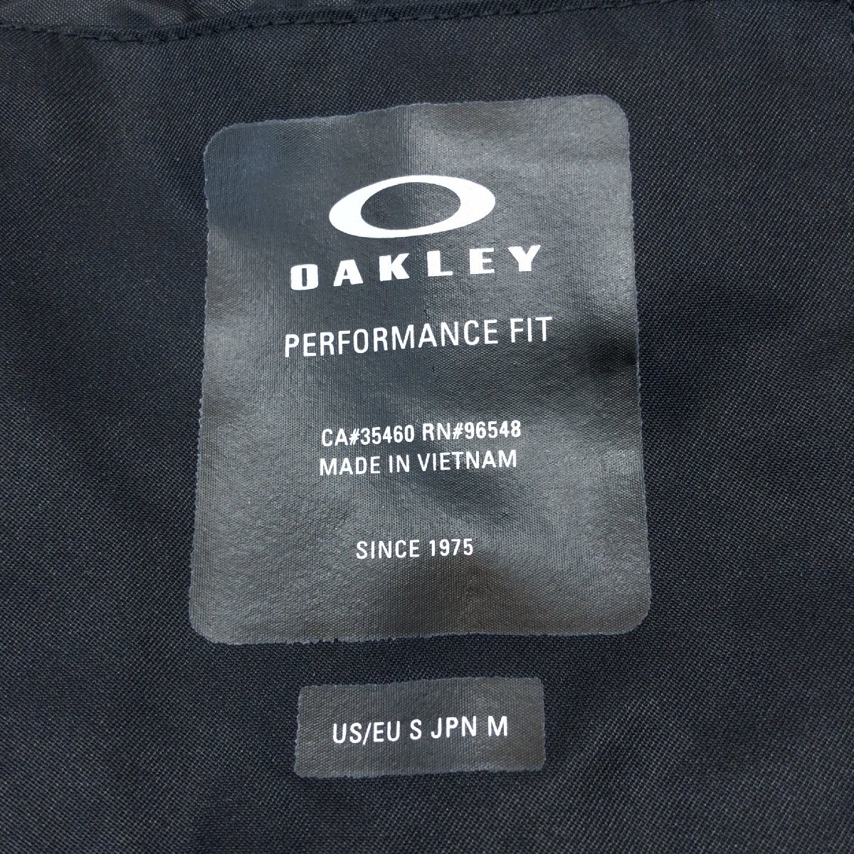 ◆OAKLEY オークリー 定価20,900円 Range Rc Jacket スノージャケット M 黒 ブラック スノボー スキー ウィンタースポーツ 耐久撥水 速乾_画像3