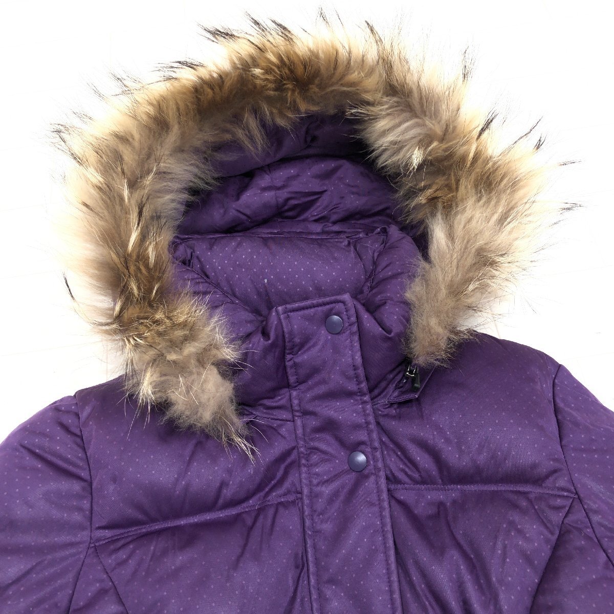 ◆LACOSTE ラコステ ピンドット 水玉柄 リアルファー Aライン ダウンコート 42 紫 パープル ロングコート ダウンパーカー レディース 婦人_画像4