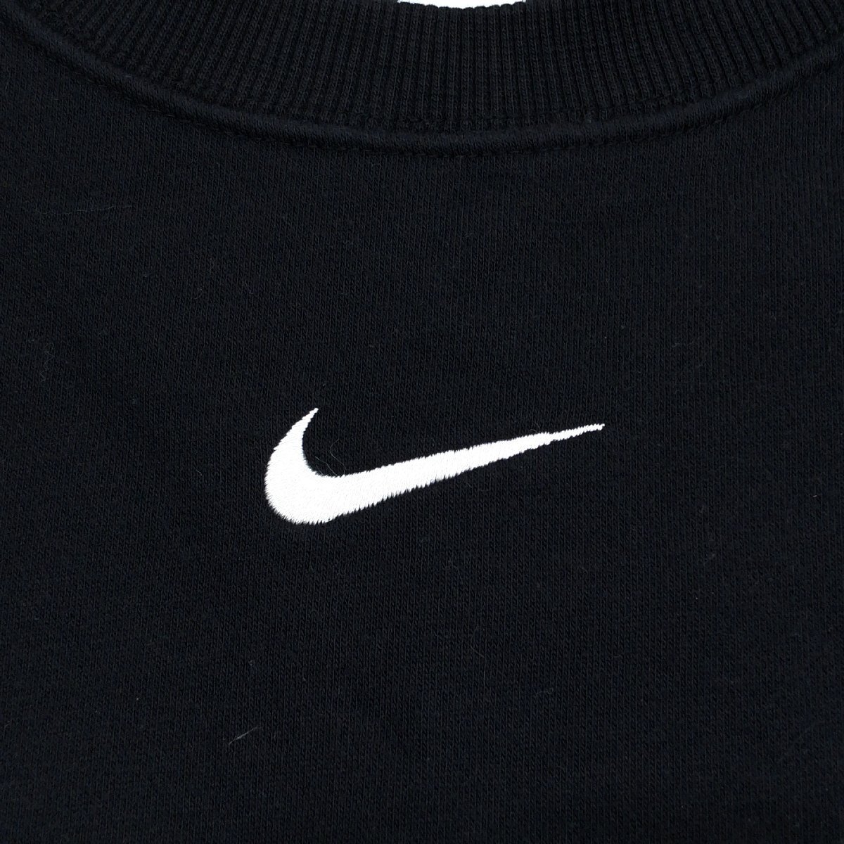 ●NIKE ナイキ 定価8,800円 ロゴ刺繍 フェニックス フリース スウェット トレーナー M 黒 ブラック 裏起毛 ストリート スポーツ レディース_画像4