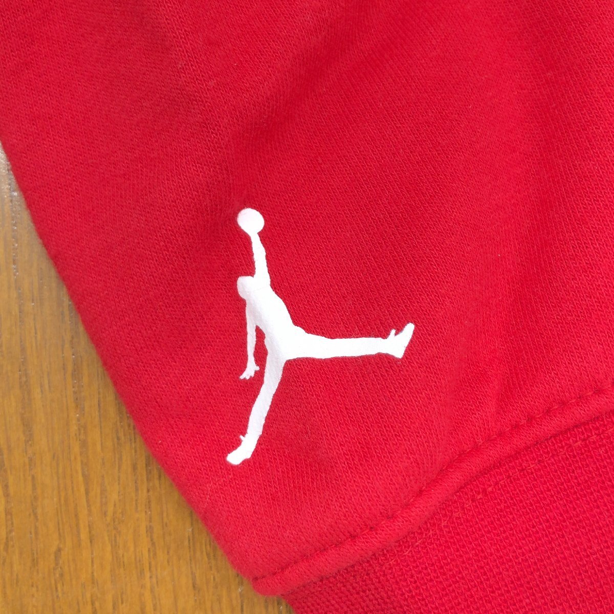 新品 NIKE ナイキ AIR JORDAN エアジョーダン 長袖 スウェット パーカー S(8-10yrs) 赤 フーディ トレーナー キッズ 男の子 未使用_画像5