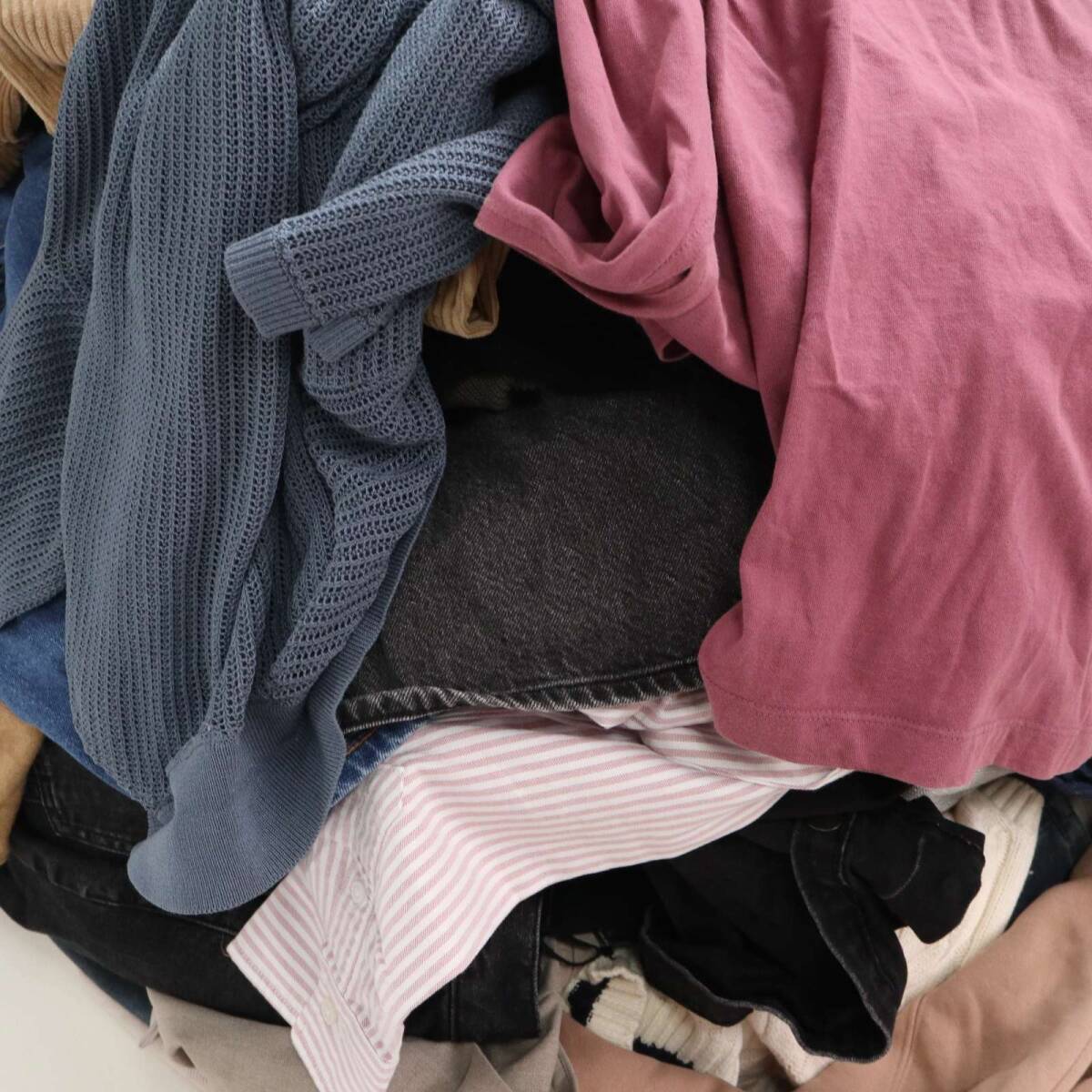 【大量! GU 58点】 GU ジーユーのみ レディース トップス ボトムス アウター まとめ売り 卸売り 卸 業販 アソート Sz.F_画像4