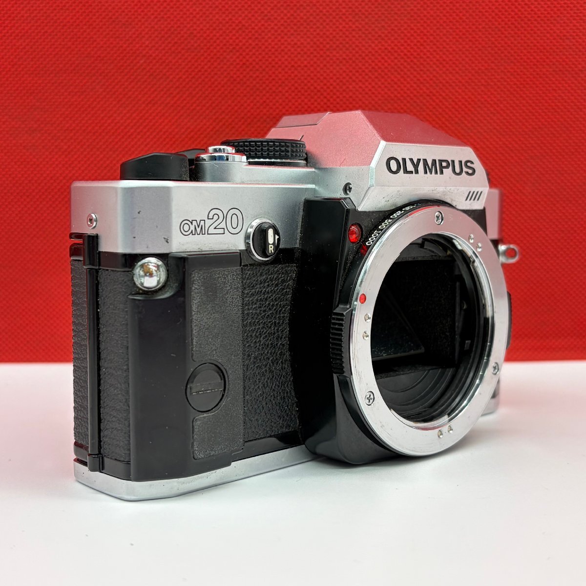 +15 OLYMPUS OM20 フィルム一眼レフカメラ ボディ 動作品 1円スタート オリンパス_画像2