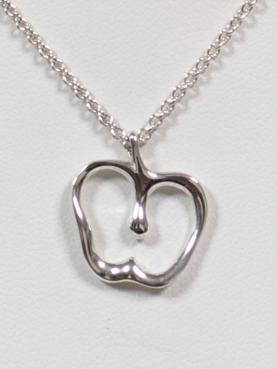②【TIFFANY＆Co.】 ティファニー エルサ・ペレッティ オープンアップル ネックレス シルバー925（箱・保存袋付き）_画像2