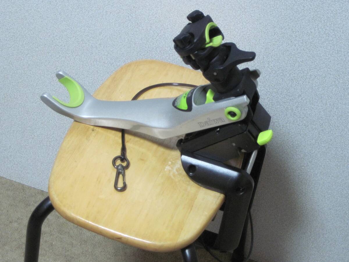 ★ダイワ　パワーホルダー速攻90　極上中古★_画像2