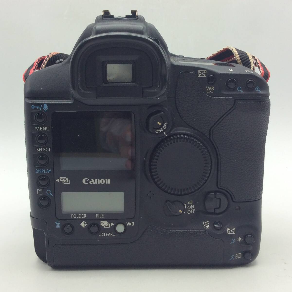 RR1★【通電/動作/精度未確認】デジタル一眼レフカメラ Canon キャノン EOS-1 D MarkⅡ DS126051 付属品あり 現状品 ジャンク品_画像4