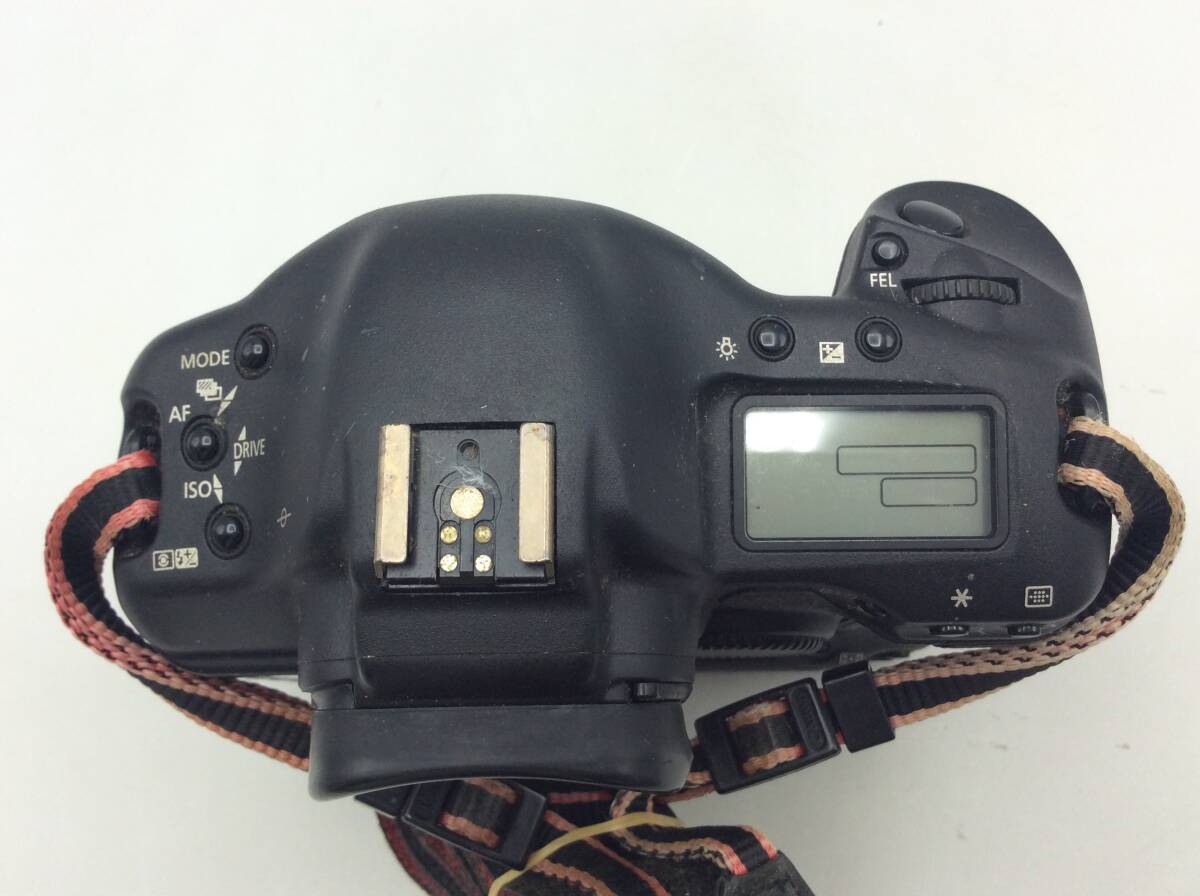 RR1★【通電/動作/精度未確認】デジタル一眼レフカメラ Canon キャノン EOS-1 D MarkⅡ DS126051 付属品あり 現状品 ジャンク品_画像5
