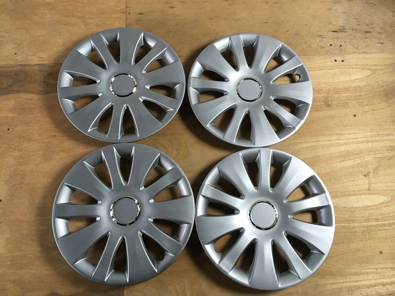 日産 ティーダ (シルバー) 15インチ 純正タイプ ホイールカバー 4枚 1ヶ月保証付 ホイールキャップ 即納 送料無料 沖縄不可 □_画像1