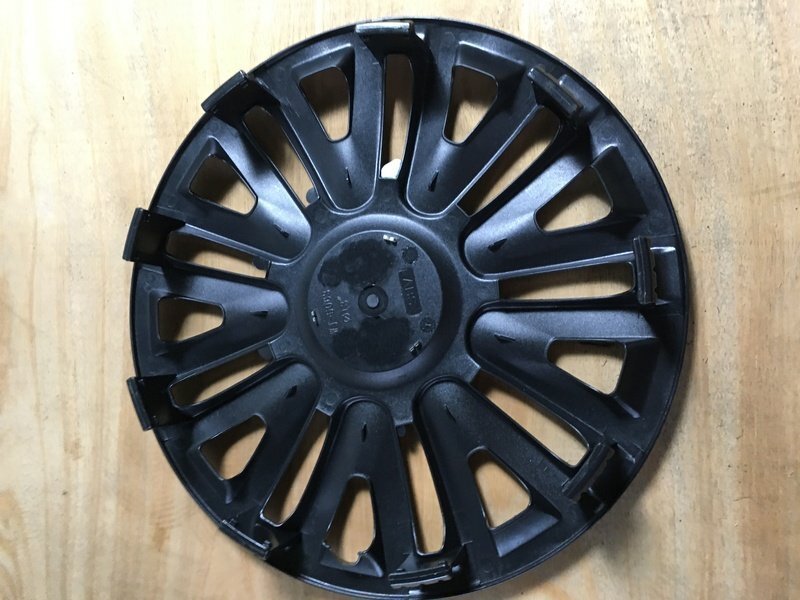 汎用品 (ダークガンメタ) 13インチ メッシュタイプ ホイールカバー 4枚 1ヶ月保証付 ホイールキャップ 即納 送料無料 沖縄不可 □_画像3