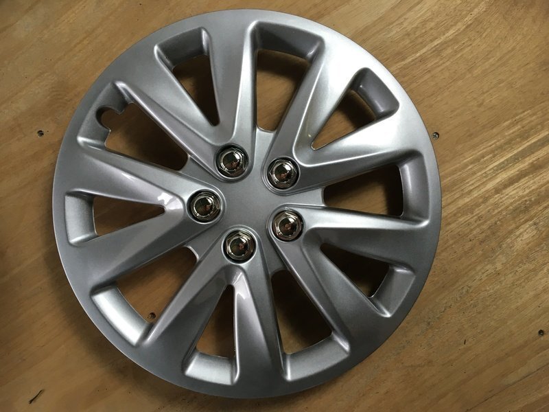 汎用品 (シルバー) 14インチ メッシュタイプ ホイールカバー 4枚 1ヶ月保証付 ホイールキャップ 即納 送料無料 沖縄不可 □_画像2