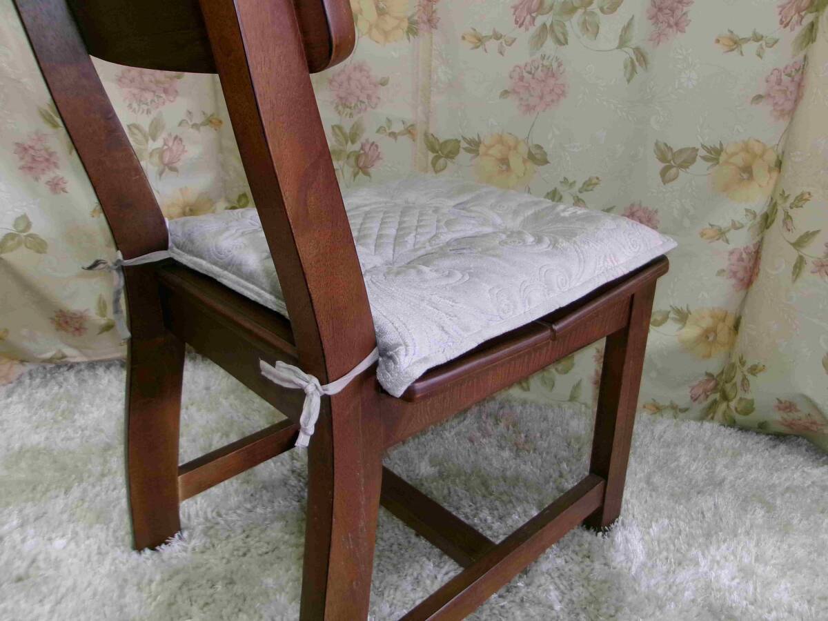 シートクッション 2枚組 B品特価 暖かい ダイニングチェアの座布団 座布団 チェアマット クッション BE 沖縄、諸島部は不可 _画像7