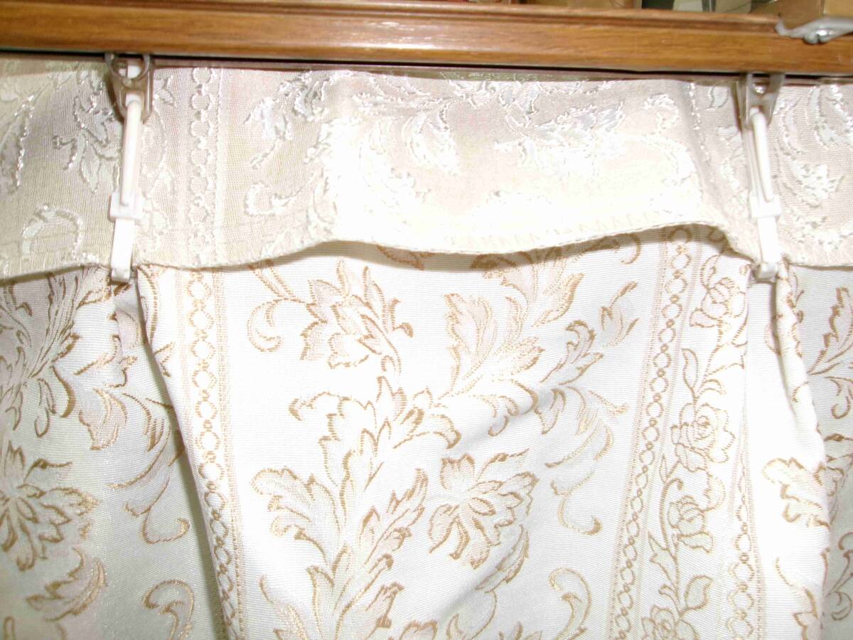 ドレープカーテン2枚組　巾150×高さ135cm　ウォッシャブル　柄が浮き出た様な織り方 ダマスク柄　厚地カーテン　M18-1 沖縄、諸島部は不可_画像5