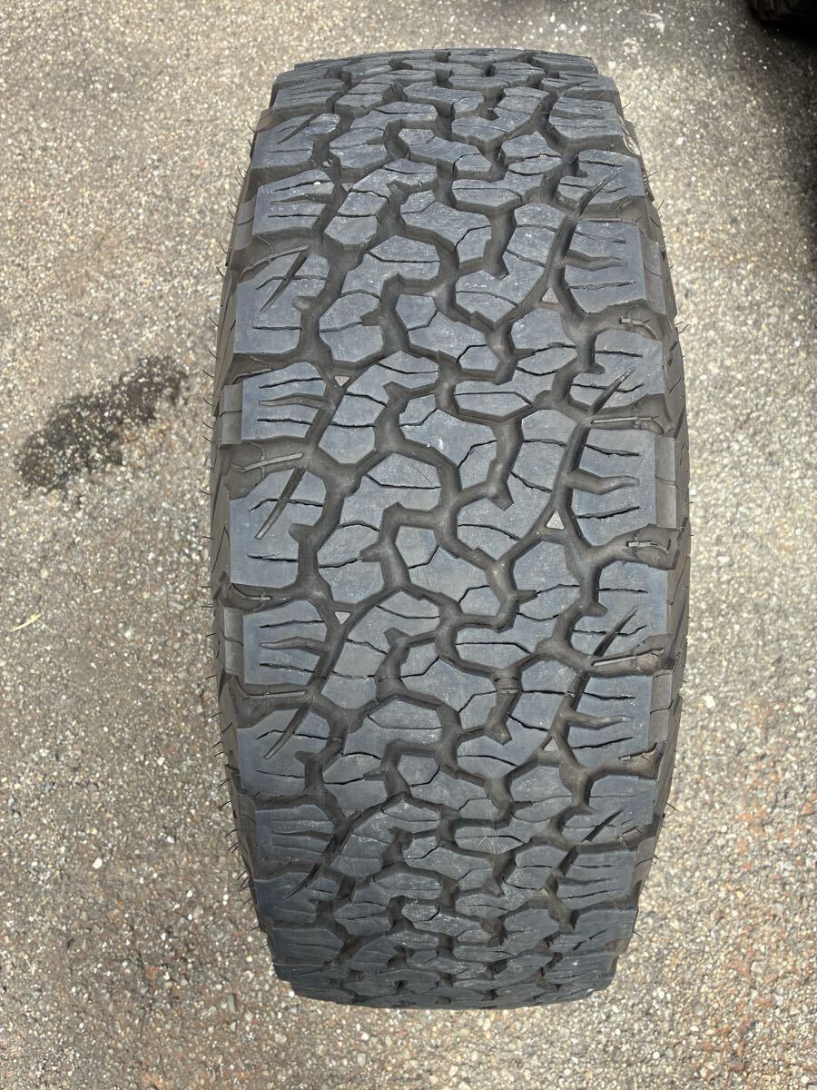 BFGoodrich BFグッドリッチ 265/70R17 121/118S オールテレーン KO2 A/T ホワイトレター 中古　1本 c_画像1