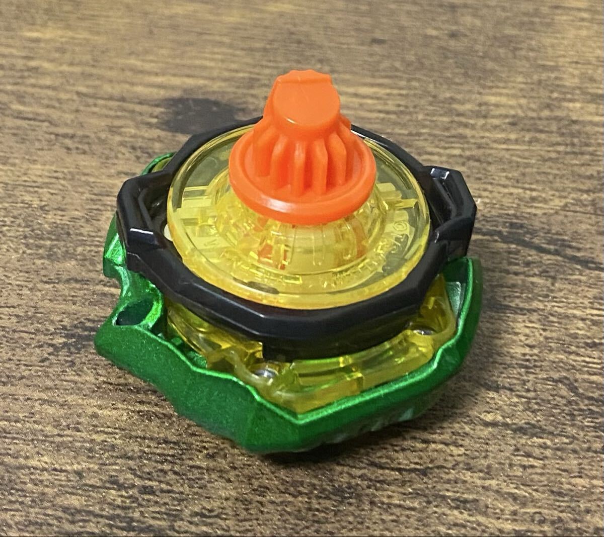 クロコクランチ2-60Q(メタルコート:グリーン) ベイブレードX beyblade 国内正規品_画像2