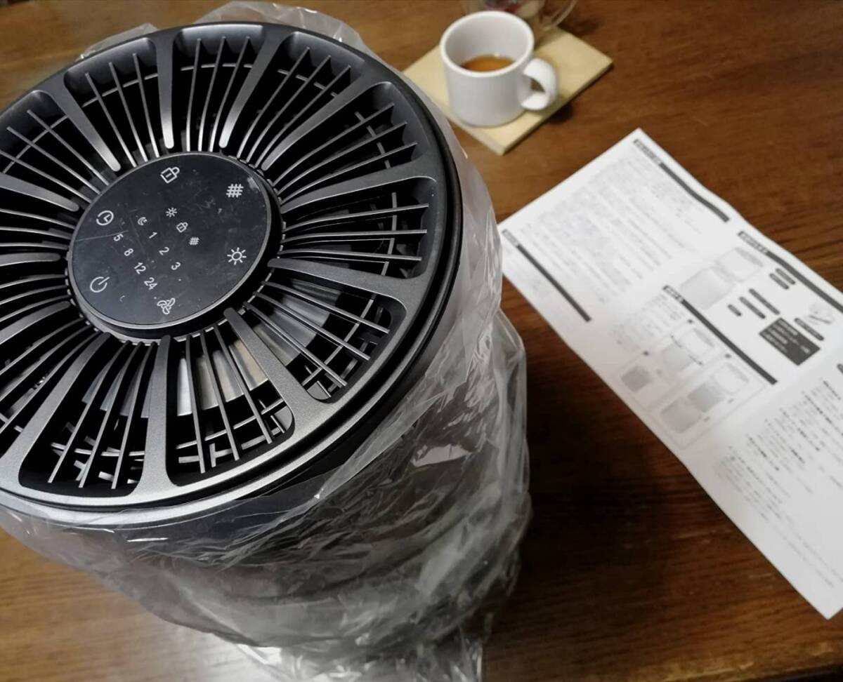  маленький размер . тихий звук .. превосходный очиститель воздуха 