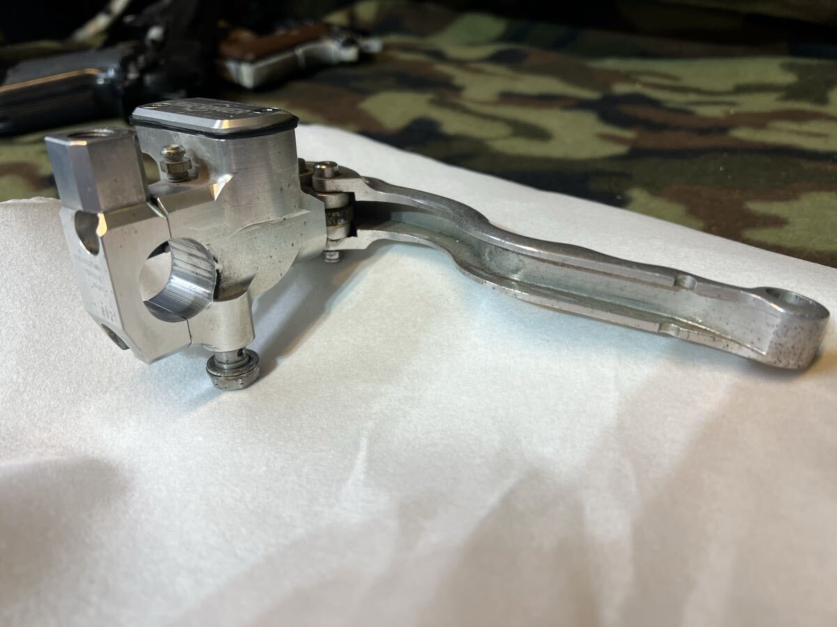 実働車外し BERINGER (ベルリンガー) BR12-17.5 R25-04 中古売り切り! FTR KLX CBR KTM ZX GSXなど色んな車種に! ブレーキ マスター 当時物_画像4