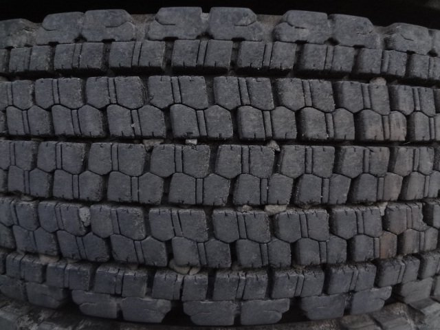 □809 冬 美品9分山～ ブリヂストン W900 225/90R17.5 127/125L 4本 2023年製_画像3