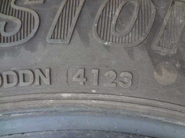 ●9113 冬 美品9.5分山 ブリヂストン W989 185/75R15 106/104N LT 6本 2023年製_画像10