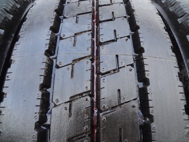 ★5215 夏 イボ付10分山 ブリヂストン R207 195/75R15 109/107N LT 4本 2023年製_画像3