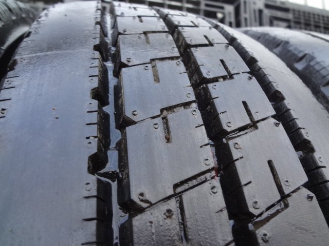 ★5215 夏 イボ付10分山 ブリヂストン R207 195/75R15 109/107N LT 4本 2023年製_画像6