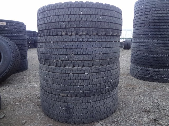 □815 冬 ブリヂストン W900 265/70R19.5 140/138J 4本 2022年製_画像1