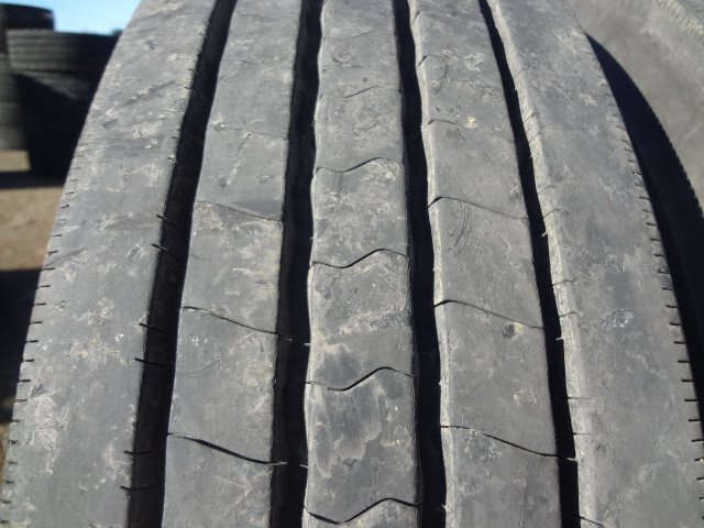 □819 夏 ほぼ新品 DUNLOP SP122 225/90R17.5 127/125L 2本 2024年製_画像2