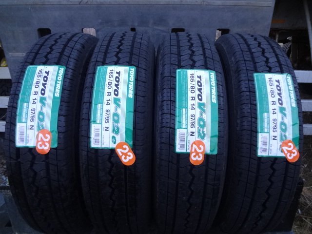 U★147 新品 TOYO V-02e 165/80R14 97/95N LT 4本 2023年製/2024年製　№10上_画像1