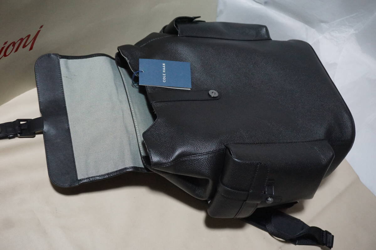 未使用”COLE HAAN 高級牛革大型リュック”PC.タブレット入ります。_画像6
