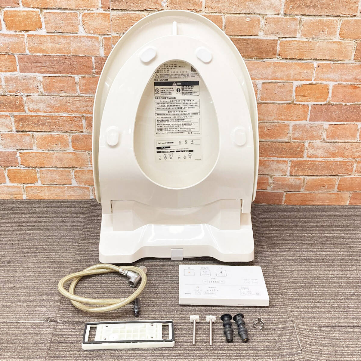 【良品】☆リモコン付☆TOTO 電気温水便座 ウォシュレット シャワートイレ 「TCF8FS55」 #SC1(パステルアイボリー) 大阪市内 1K090111_画像3