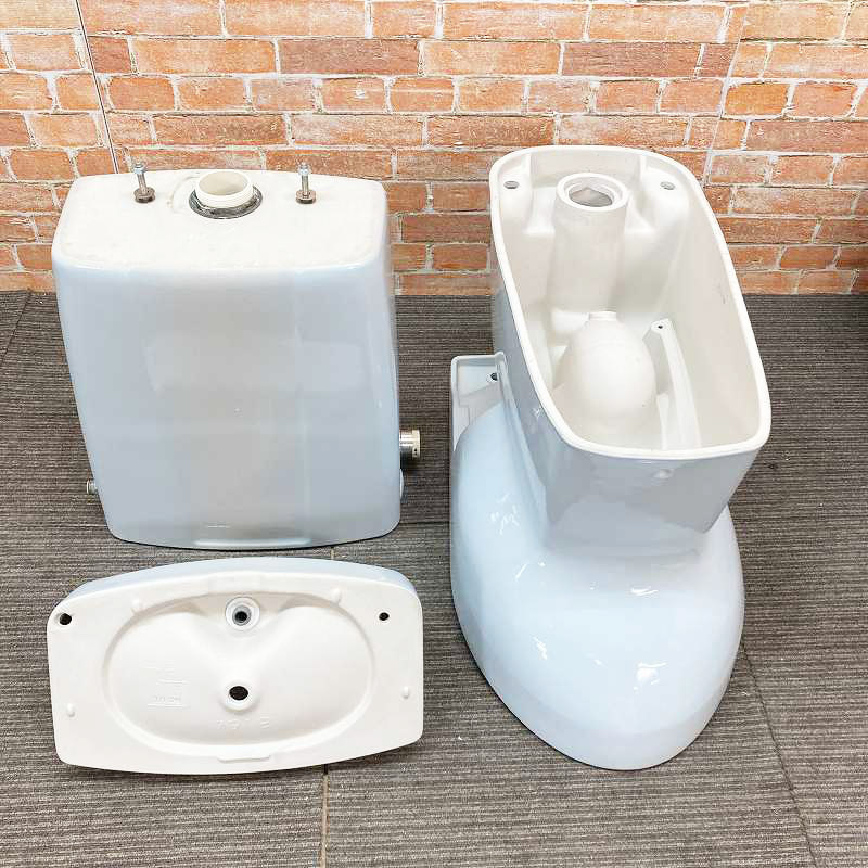  【美品】TOTO トイレ 洋式便器 (床下排水) 「C780」 排水芯200mm とタンク「S791B」のセット #SB4(ハーベストブルー) 大阪市内 76K _画像9