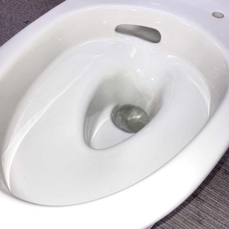 【美品】INAX アメージュ リモデルタイプ トイレ 洋式便器 (床下排水) 「BC-Z30H」 とタンク「DT-Z380H」 一式セット #BN8 大阪市内 42K _画像4