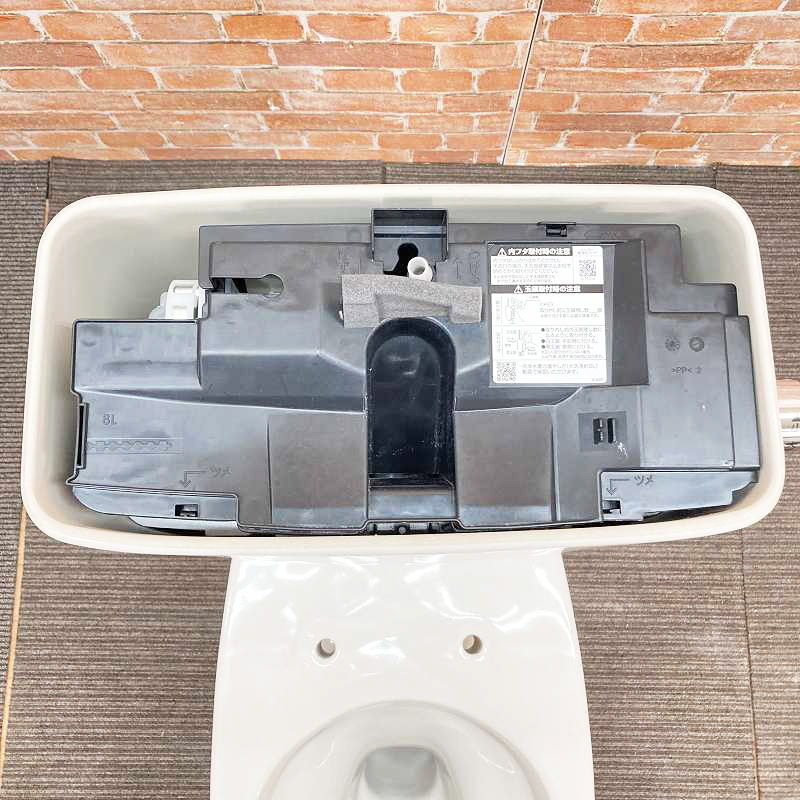 【美品】INAX アメージュ リモデルタイプ トイレ 洋式便器 (床下排水) 「BC-Z30H」 とタンク「DT-Z380H」 一式セット #BN8 大阪市内 42K _画像8