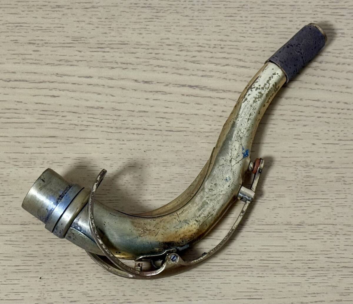 メーカー不明 サックス アルト？ テナー？ ネック メッキ_画像1