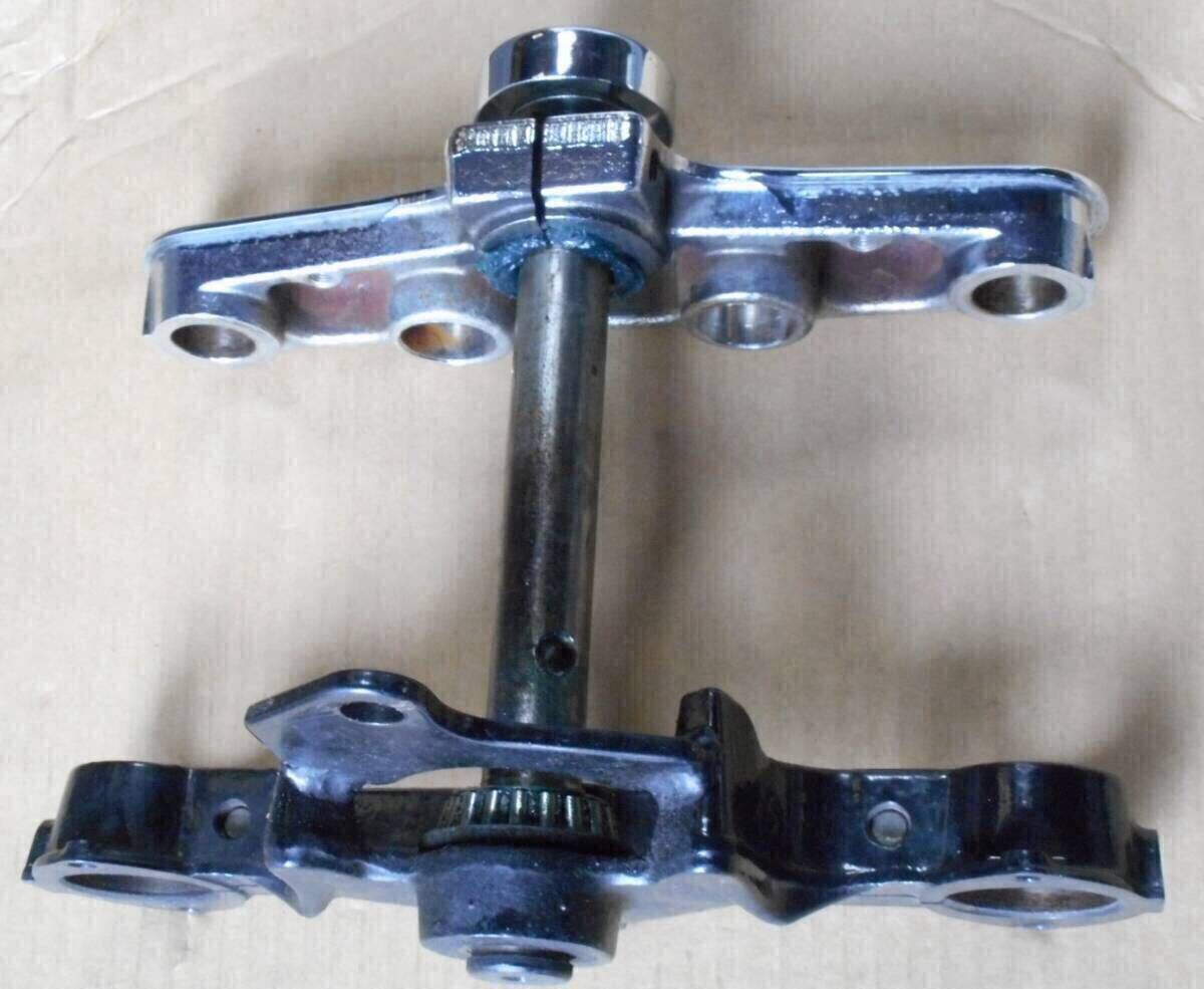 ☆ハーレー ファットボーイ FLSTF 純正品 フロントステム トリプルツリー_画像6