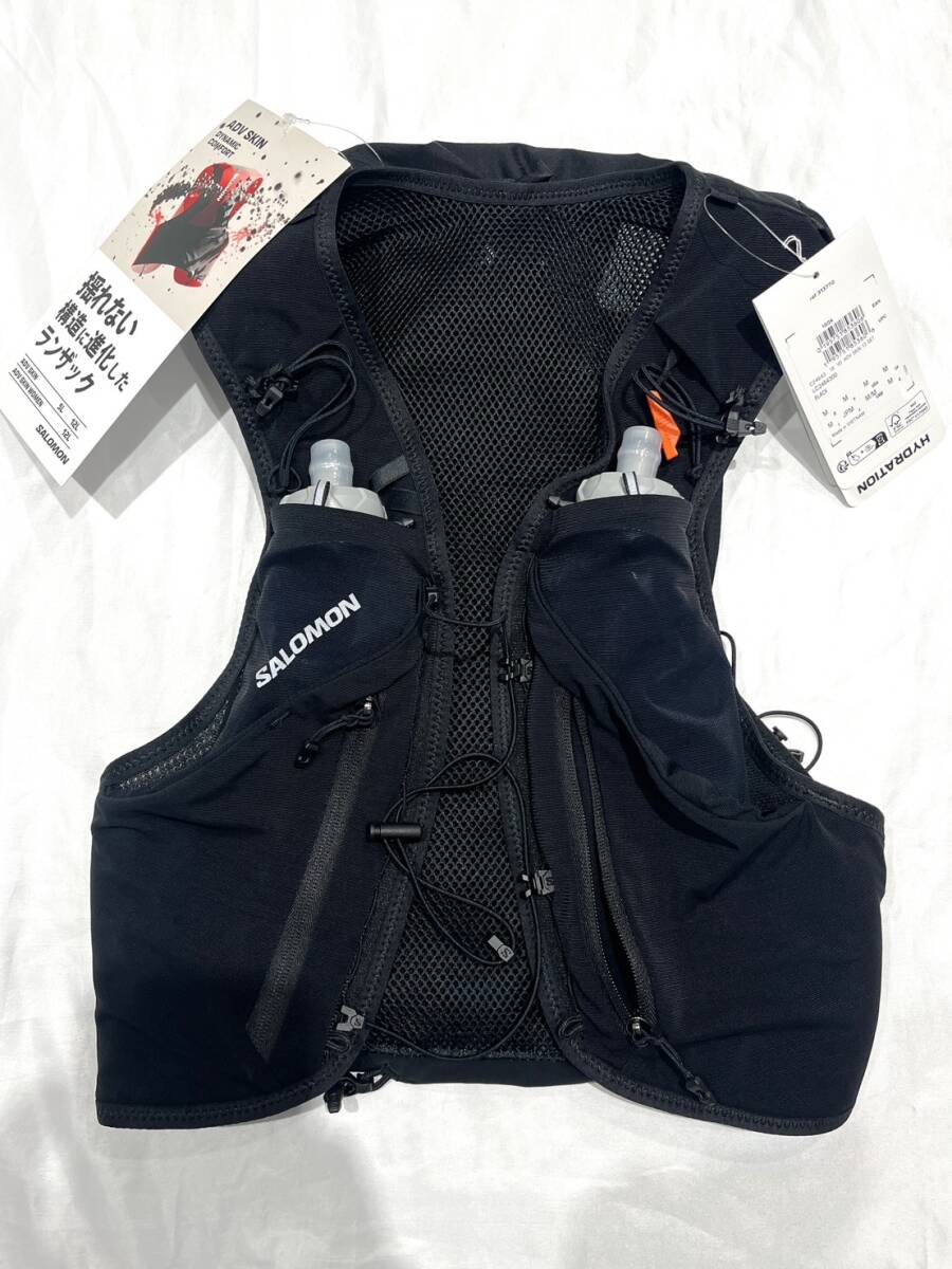 SP194【未使用品◎】サロモン ランニング バックパック ADV SKIN 12 スキン ハイドレーション ベスト ブラック フラスク付き サイズM 黒 服_画像1