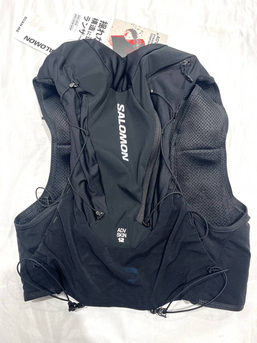 SP194【未使用品◎】サロモン ランニング バックパック ADV SKIN 12 スキン ハイドレーション ベスト ブラック フラスク付き サイズM 黒 服_画像6