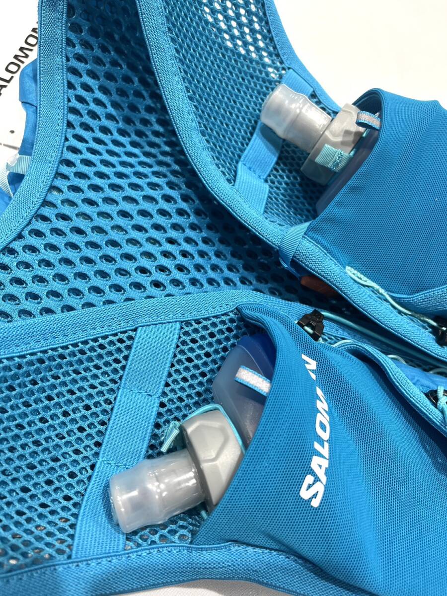 SP202【未使用品◎】サロモン ランニング バックパック ACTIVE SKIN 12 アクティブスキン ハイドレーション ベスト フラスク付 サイズL 青_画像2