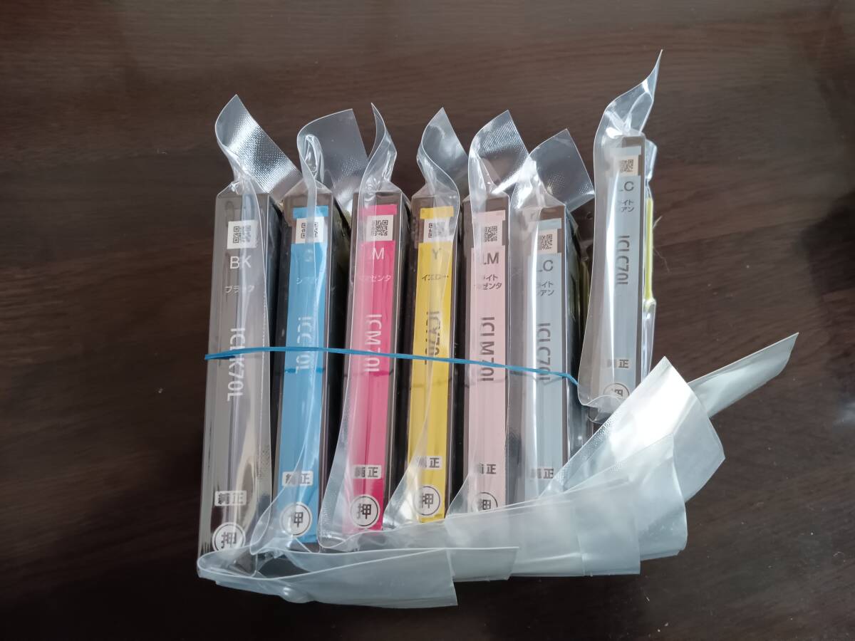 エプソン 純正 インクカートリッジ 6個＋1個セット ICBK70L ICC70L ICM70L ICY70L ICLM70L ICLC70L 2個 、合計7個　未使用_画像1