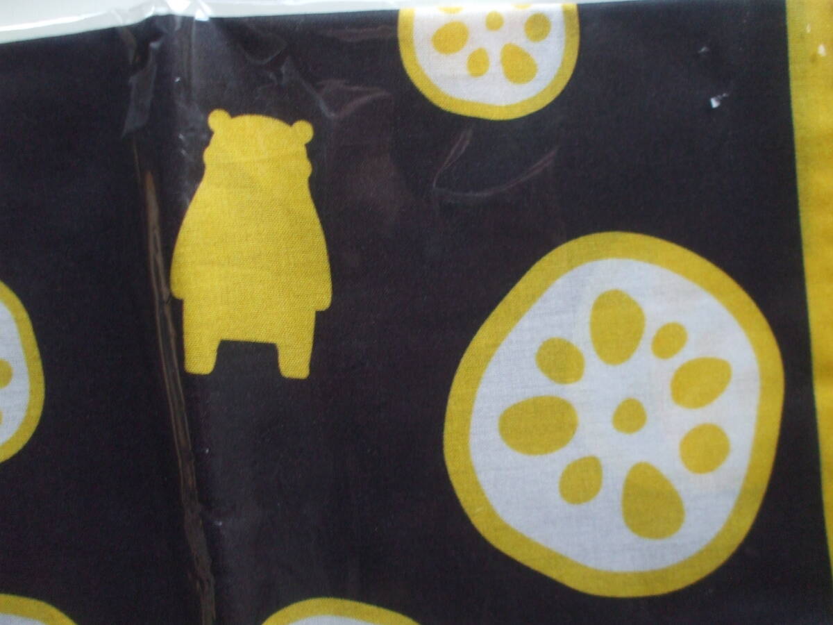 くまモン　辛子蓮根　ハンカチ　ブラック　レンコン柄　熊本県　くまモン　ゆるキャラ_画像3