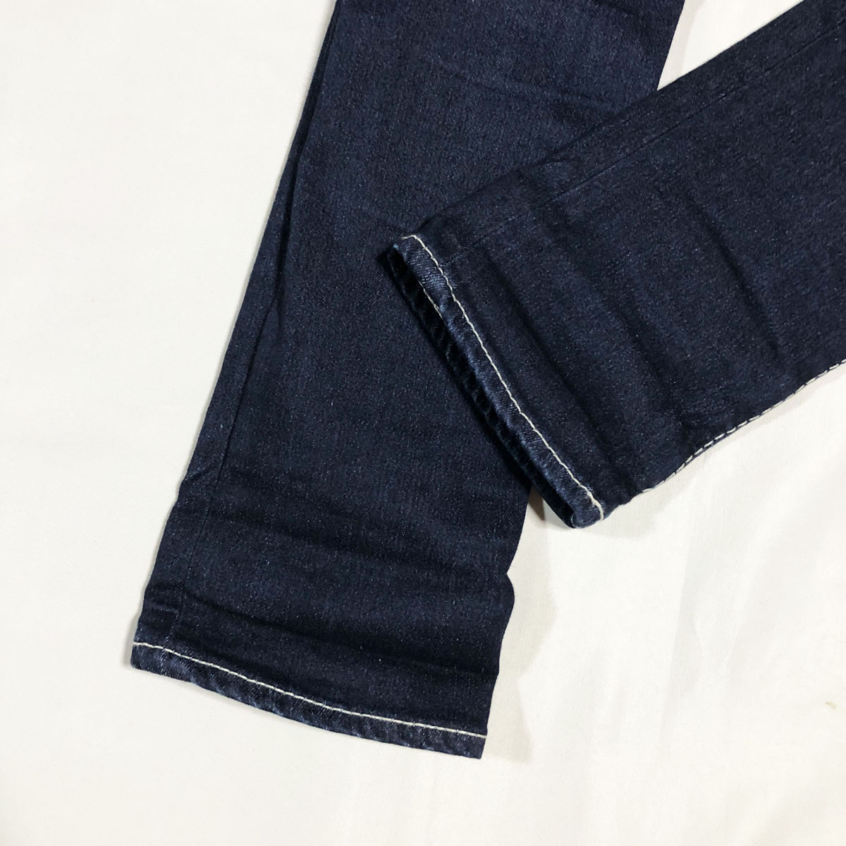 送料無料!! 濃紺 MOUSSY マウジー パウダー ストレッチ USED加工 白ステッチ デニム ジーンズ インディゴ 24 W約70,5CM 日本製_画像7