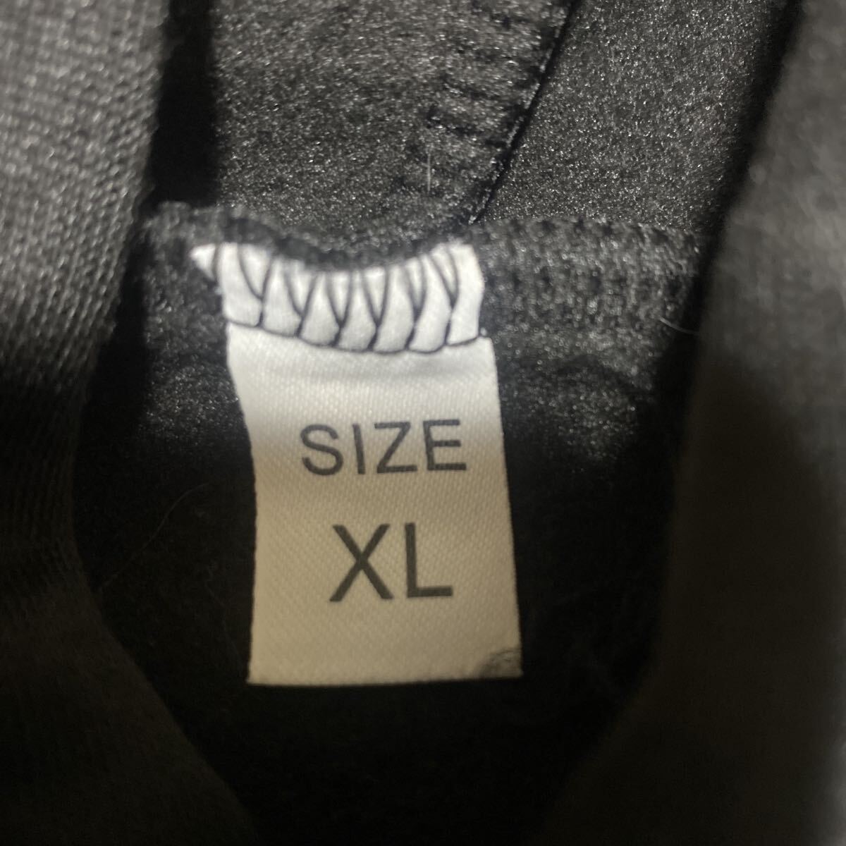 エヴァンゲリオン　パーカー　XLサイズ　黒　送料無料　古着_画像3