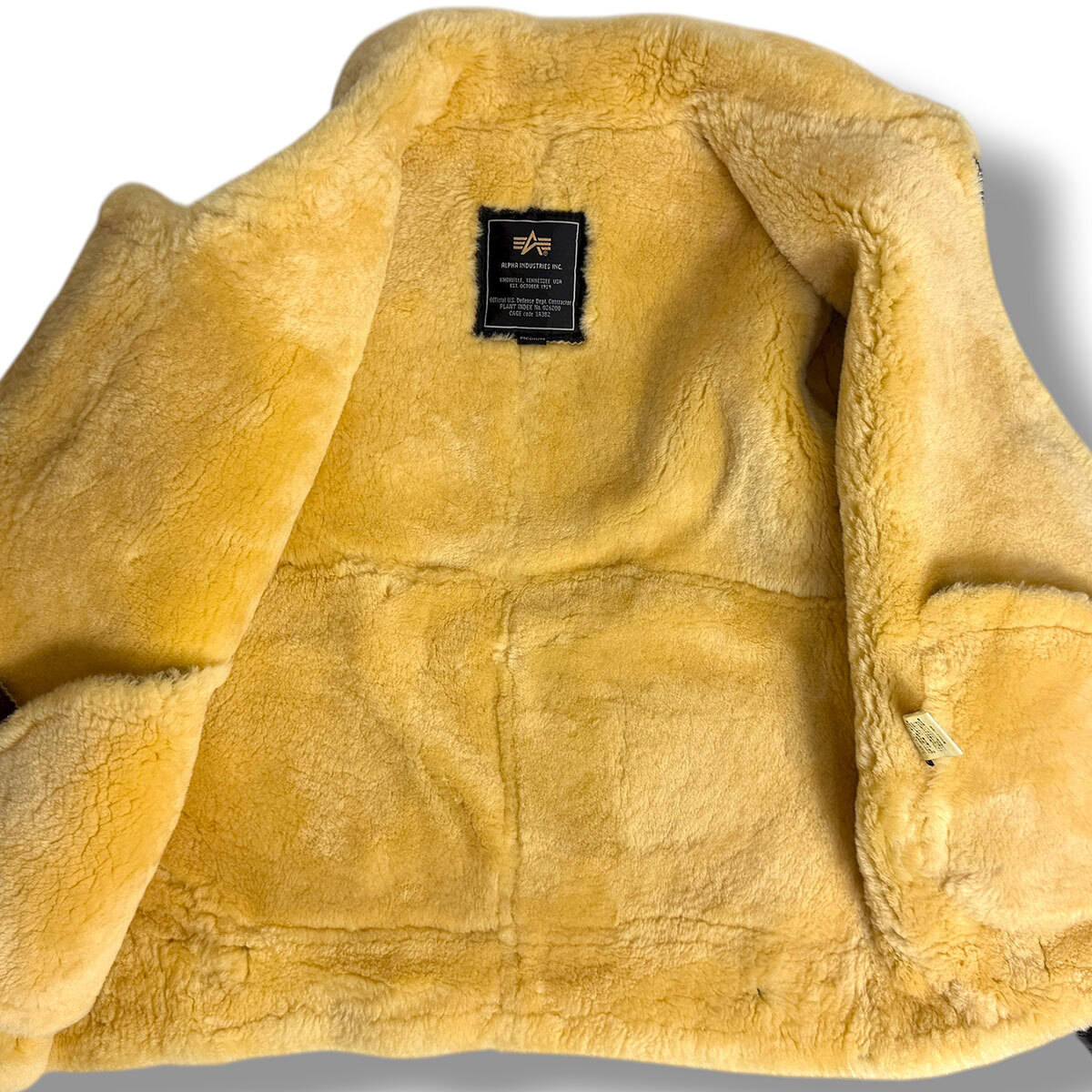 J7334 アルファインダストリーズ B-3 リアルムートン フライトジャケット ブラウン M ALPHA INDUSTRIES_画像3