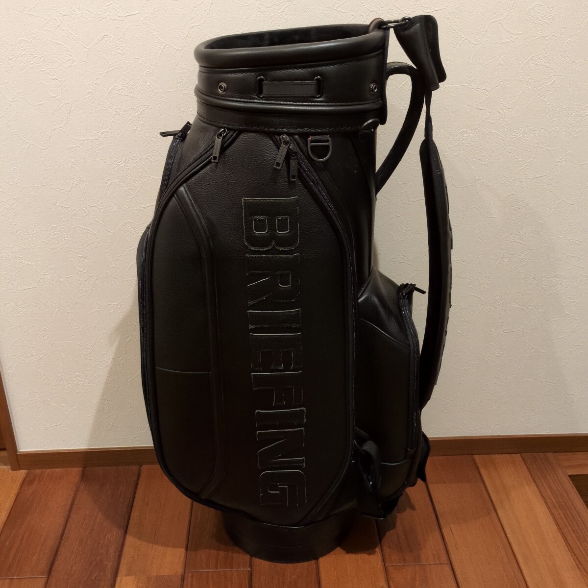 1円 スタート 最終出品 美品 希少 高級 定価25万 防水 レザー BRIEFING CR-11 キャディバッグ BRG221D07_画像1