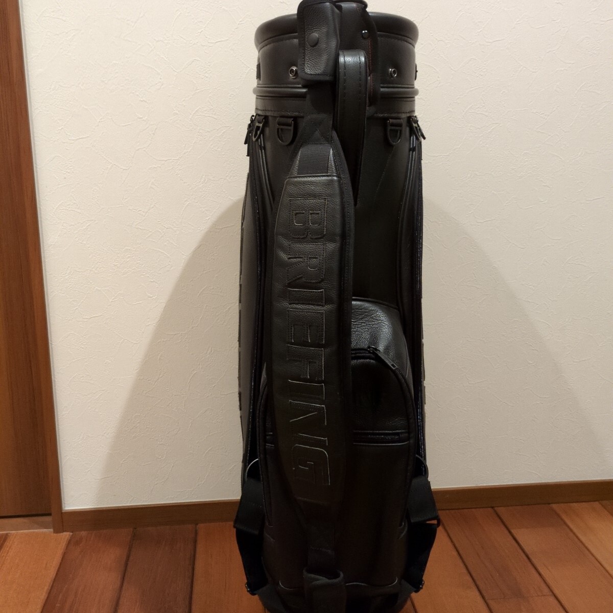 1円 スタート 最終出品 美品 希少 高級 定価25万 防水 レザー BRIEFING CR-11 キャディバッグ BRG221D07_画像4