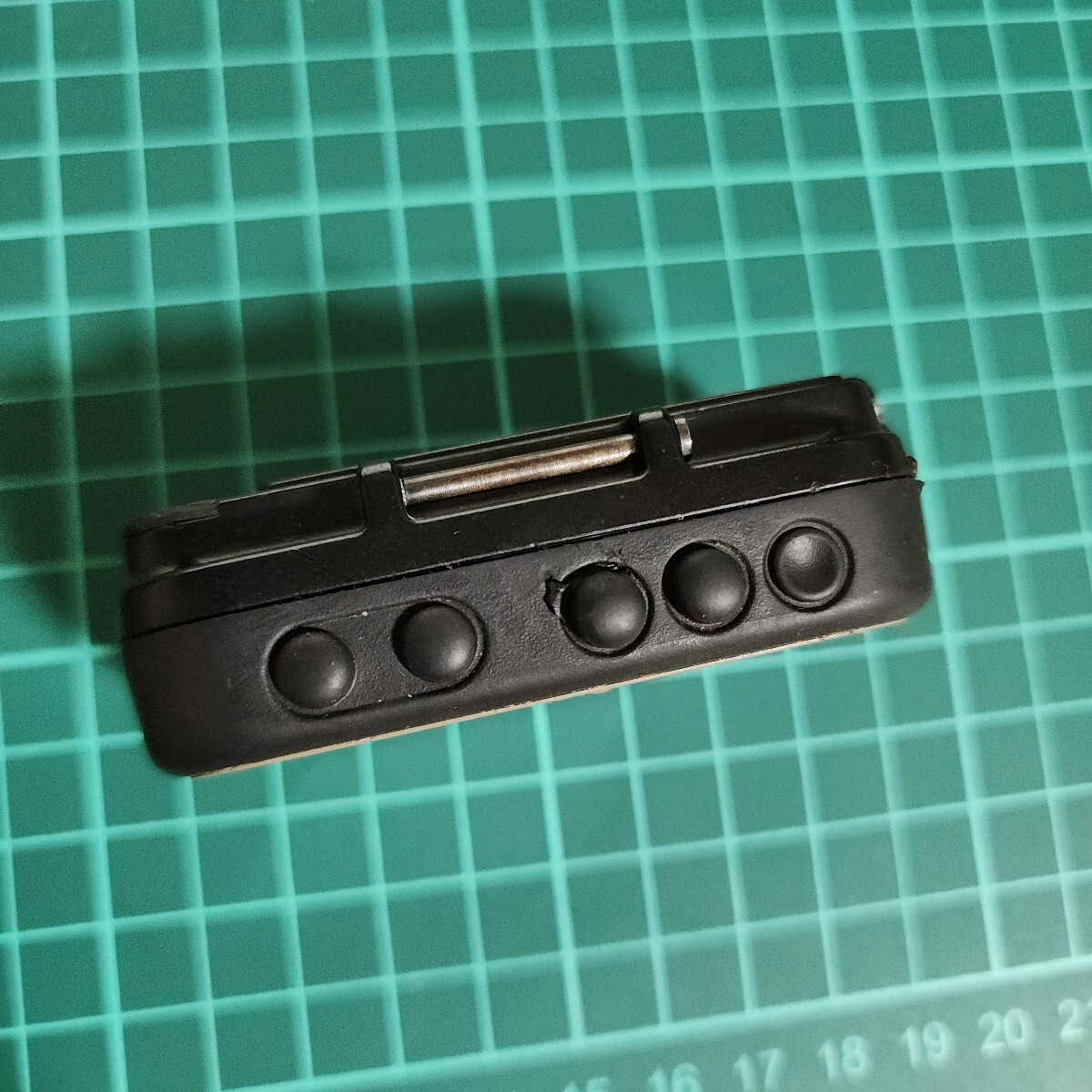 ジャンク 不動 再起不能 中古 GARMIN foretrex 301 ガーミン ミリタリー コスプレ 401 の下位モデル_画像4