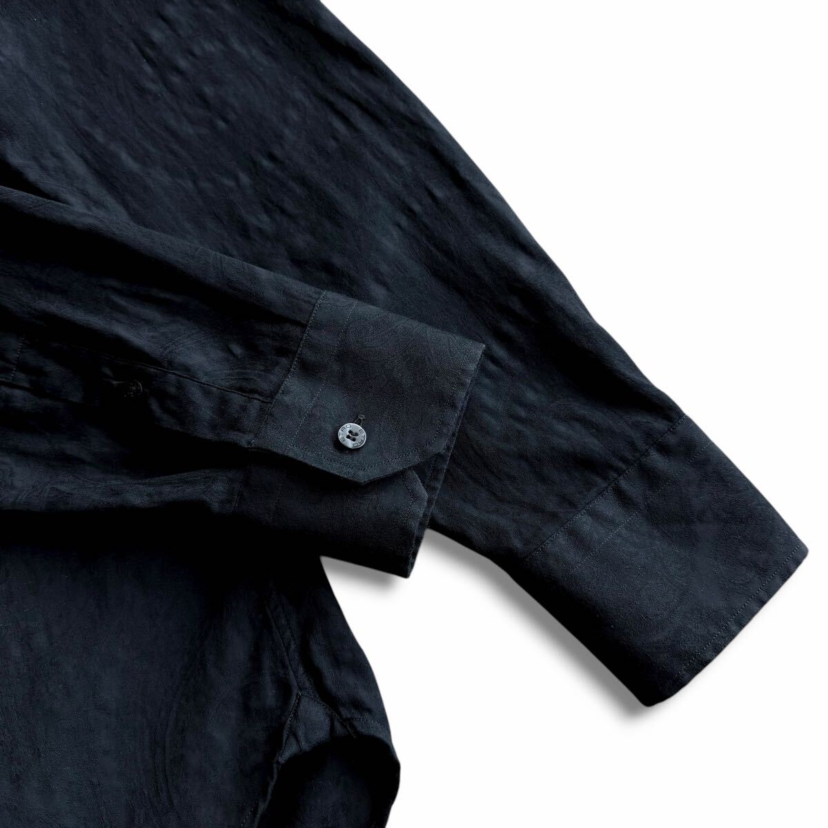 極美品/Lサイズ●最高級 ETRO エトロ 現行モデル ジャガード織 ペイズリー ドレスシャツ 長袖 総柄 イタリア製 40 ブラック 黒 国内正規品_画像6