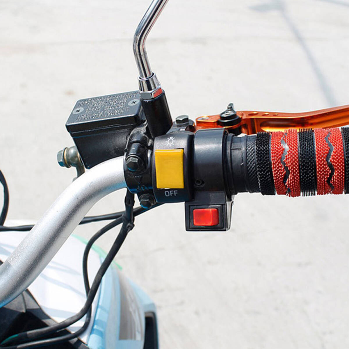 オートバイ改装ヘッドライトスイッチ モトクロスのハンドルバーのライトコントローラ ハンドルアクセサリー オートバイ用品 ;J876;_画像6