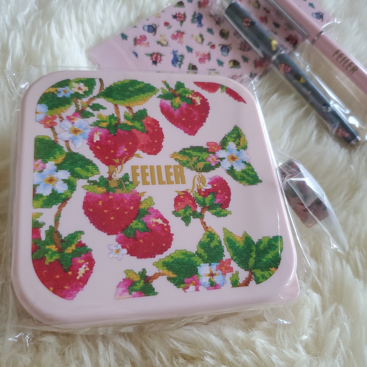 未使用品!フェイラーの付録 ストロベリー(コンテナ マステ) ハイジ(メモ帳 万年筆) FEILER_画像3