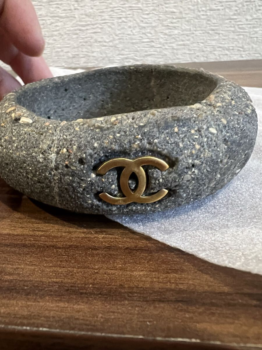 超希少/ CHANEL シャネル ココマーク ヴィンテージ バングル ブレスレット 1994年 カール・ラガーフェルド 石 コンクリート 中古 当時物_画像6