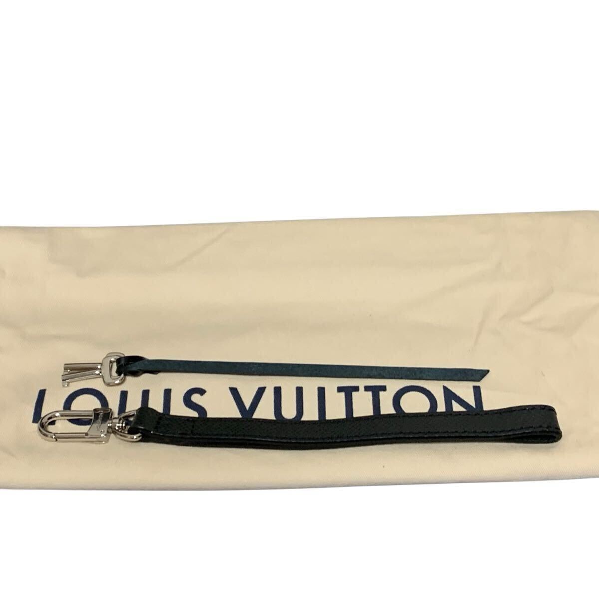 1 иен прекрасный товар LOUIS VUITTON Louis * Vuitton Taiga Neo *belaiaarudowa-z ручная сумка кожа чёрный черный серебряный металлические принадлежности RI1164