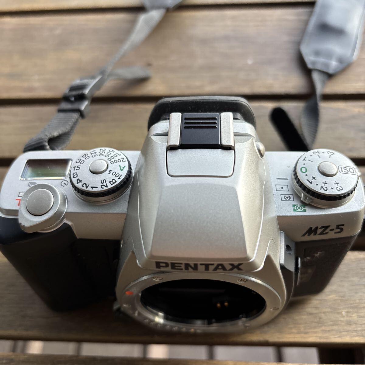 中古ジャンクカメラ PENTAX MZ-5 デジカメ フィルムカメラ 一眼レフ_画像2